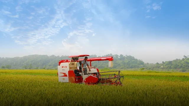 Intelligent agricultural equipment Intelligent agricultural equipment in operation